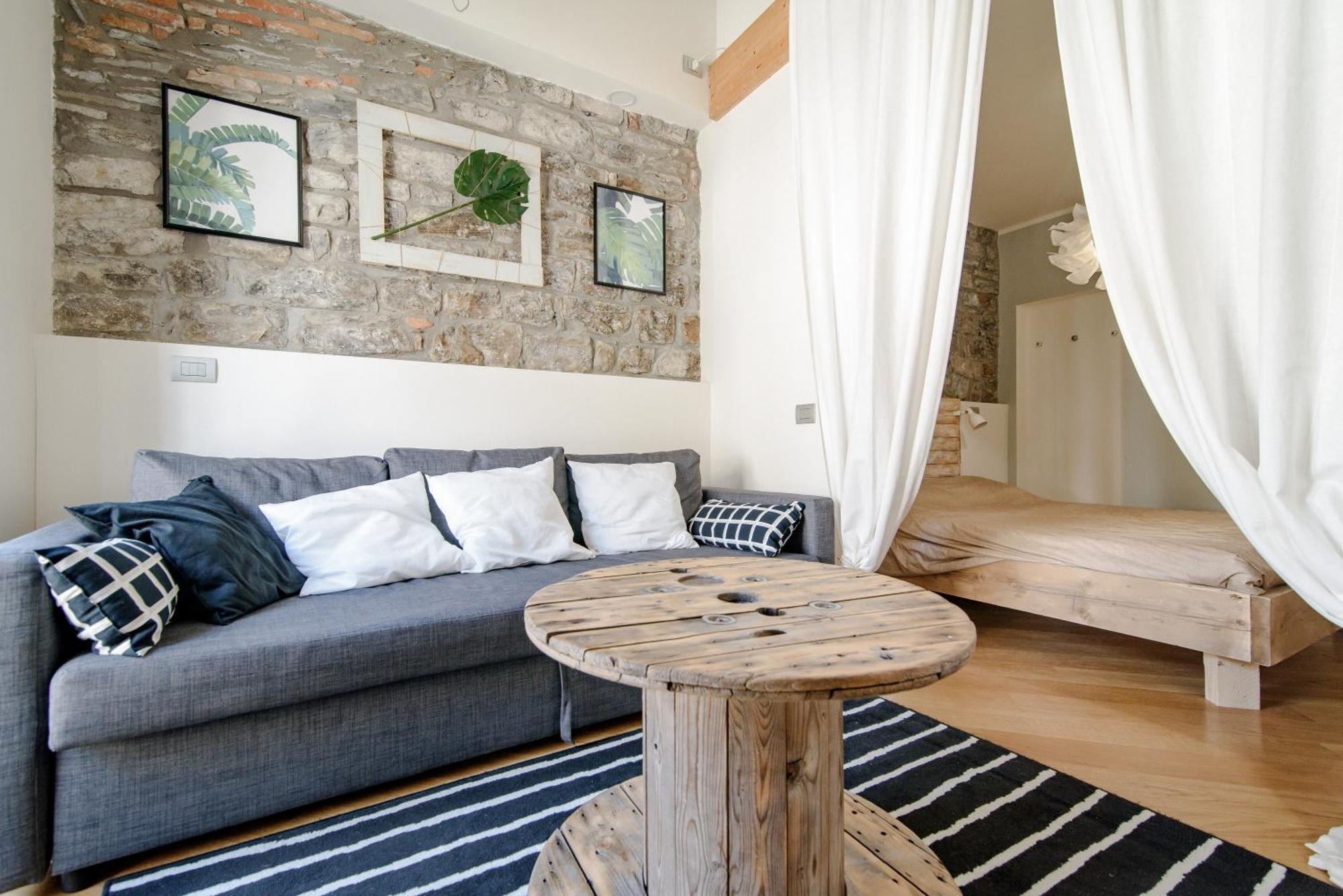 Gem Of The Lake - Luxury Apartment Como Old Town ภายนอก รูปภาพ