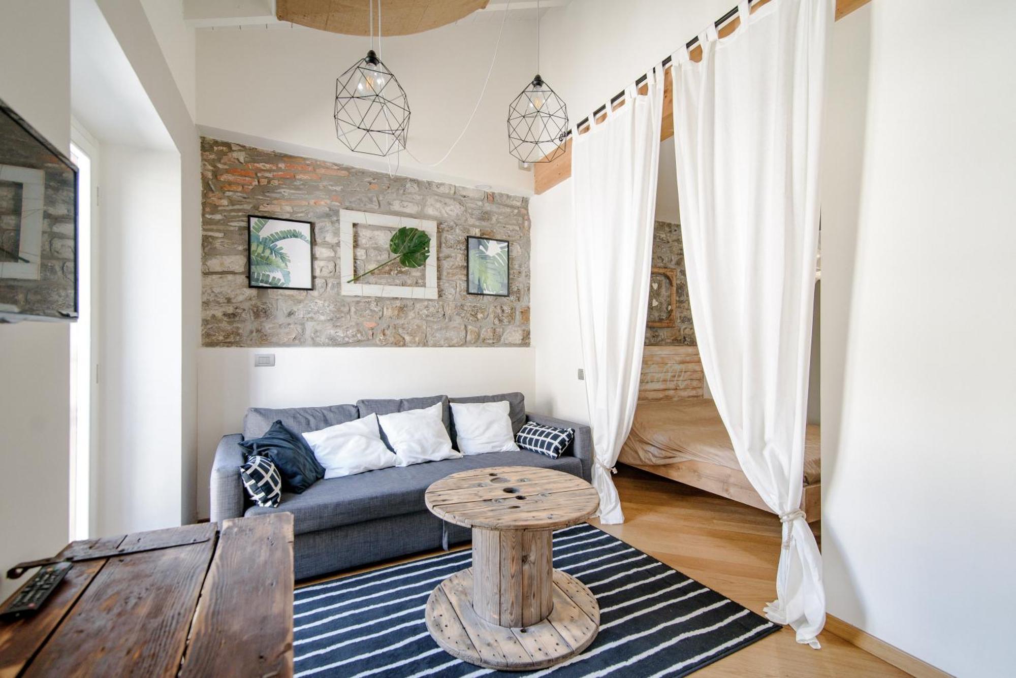 Gem Of The Lake - Luxury Apartment Como Old Town ภายนอก รูปภาพ