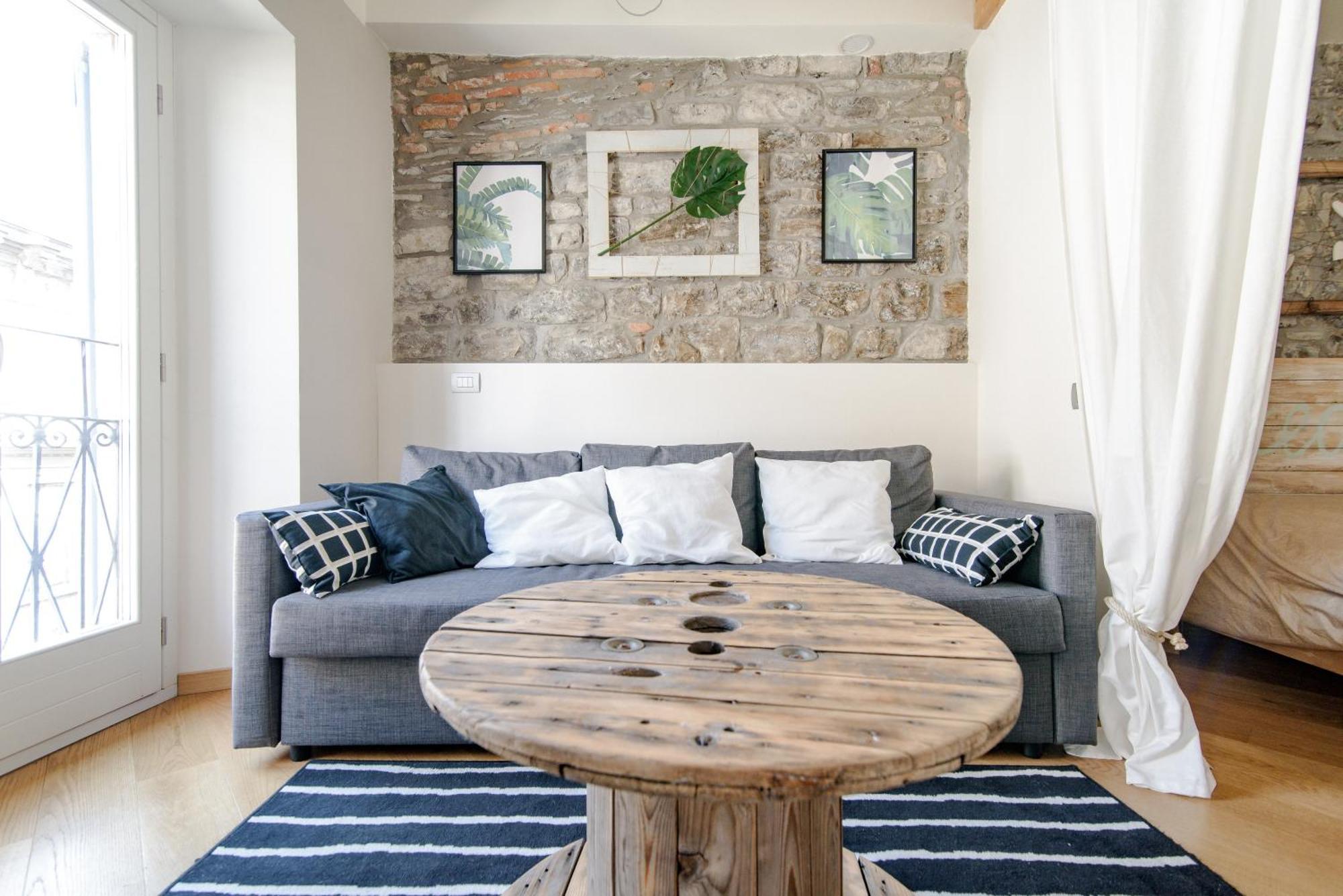 Gem Of The Lake - Luxury Apartment Como Old Town ภายนอก รูปภาพ